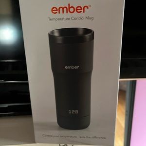 Ember programmable hot/cold travel cup.Opened to make sure it works. New